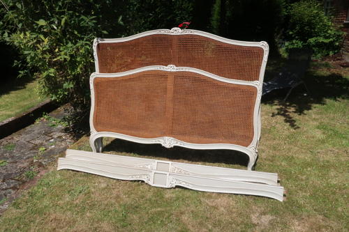Kingsize caned bed