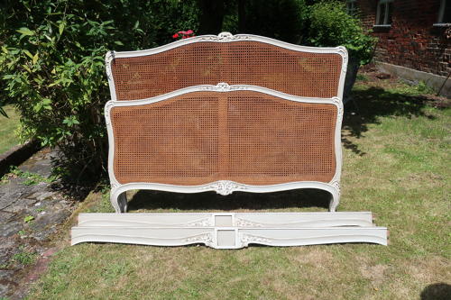 Kingsize caned bed