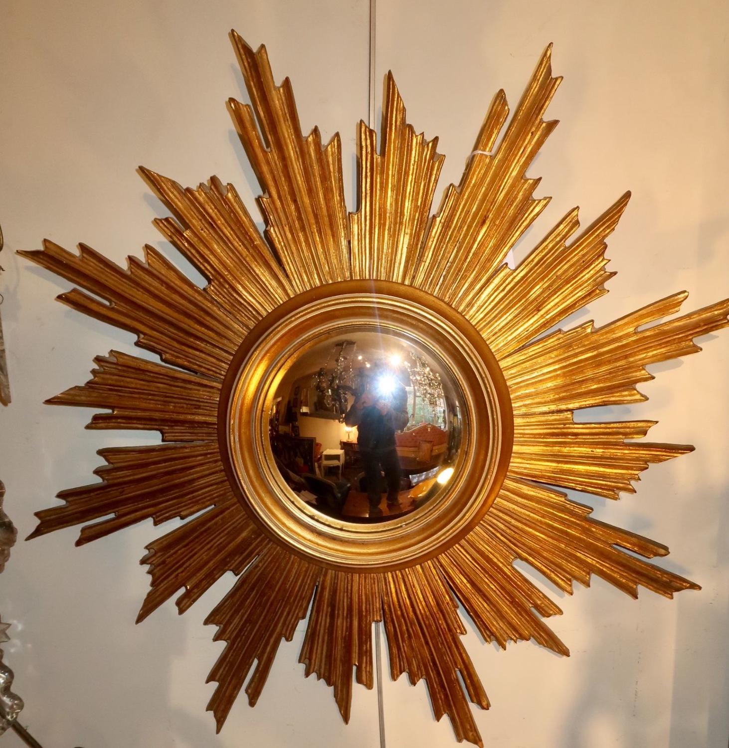 Stylish giltwood sunburst mirror
