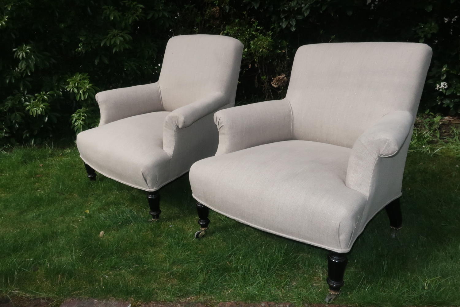 Pair of French armchairs in grey linen