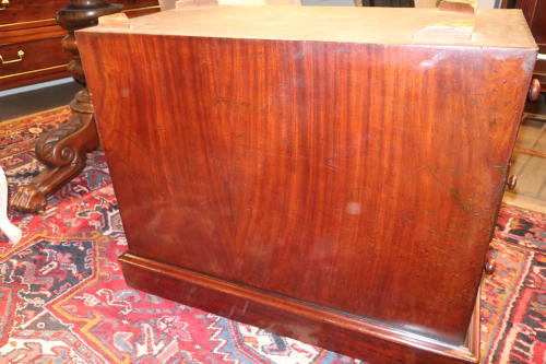 Mahogany pedestal desk