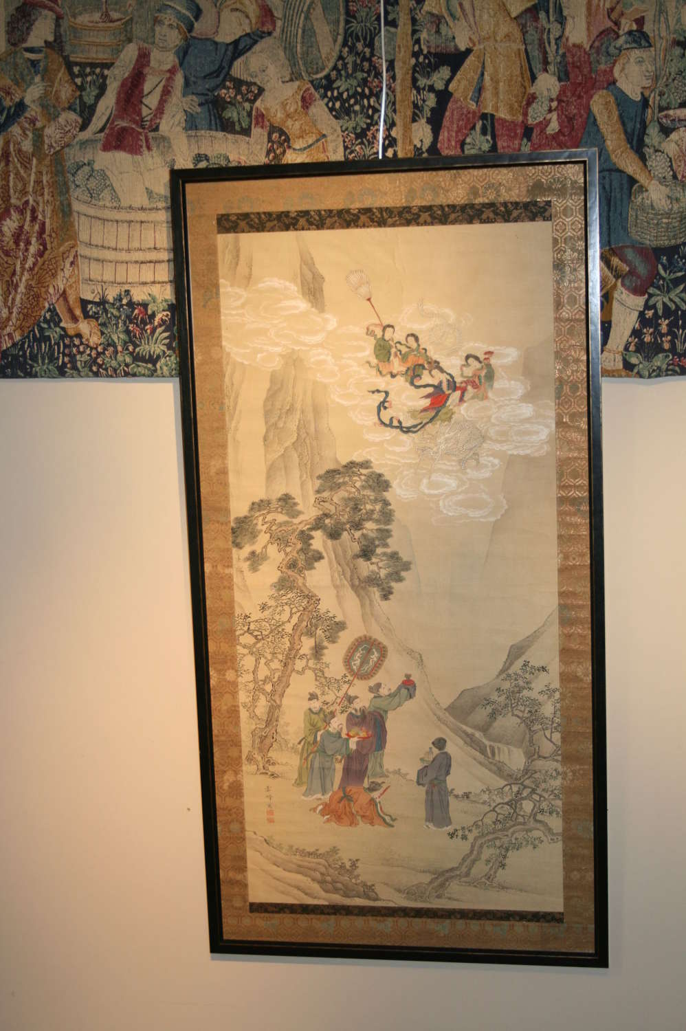Japanese scroll painting on silk