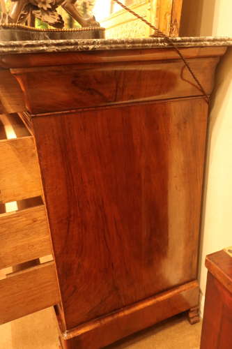 Burr walnut commode