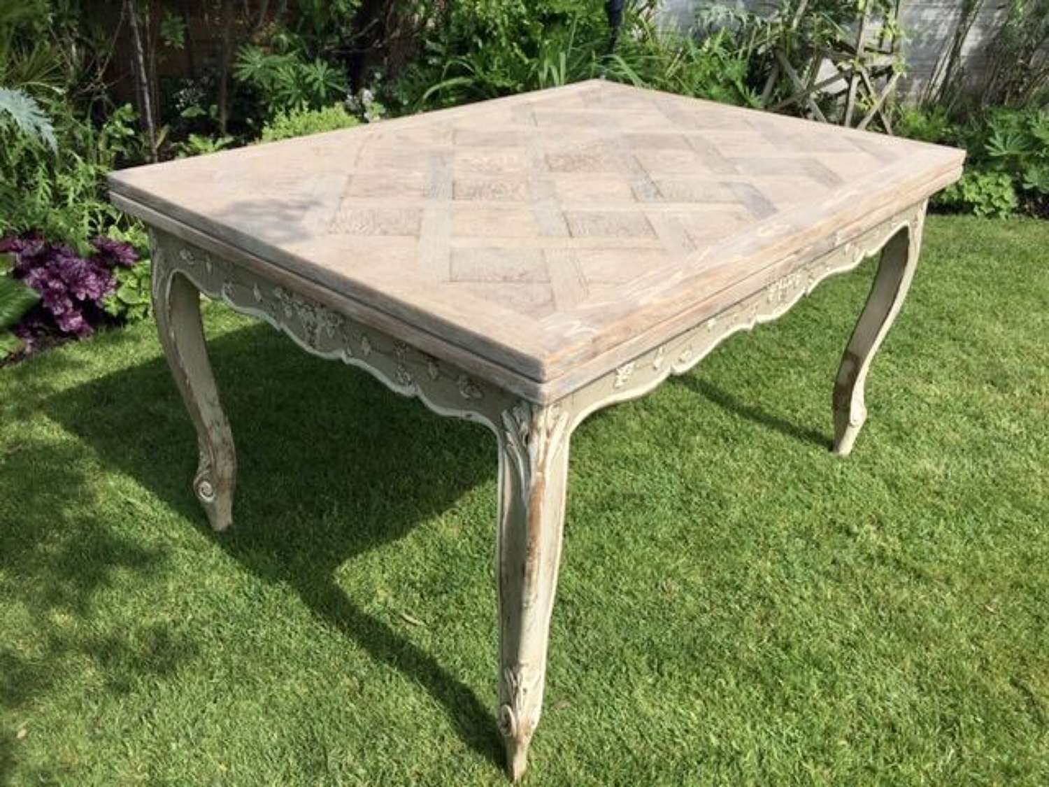 French extending dining table