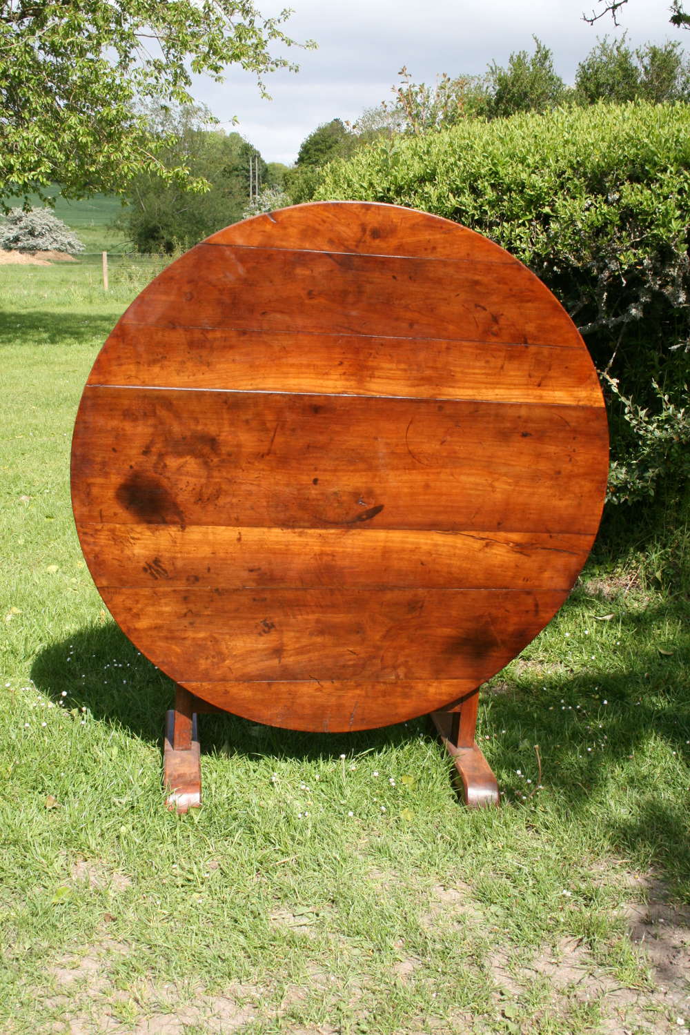 Cherry wood wine table