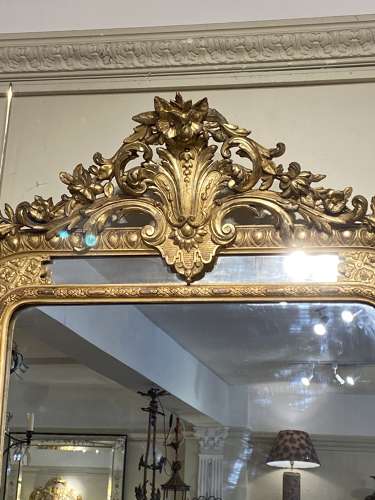Bordered gilt mirror