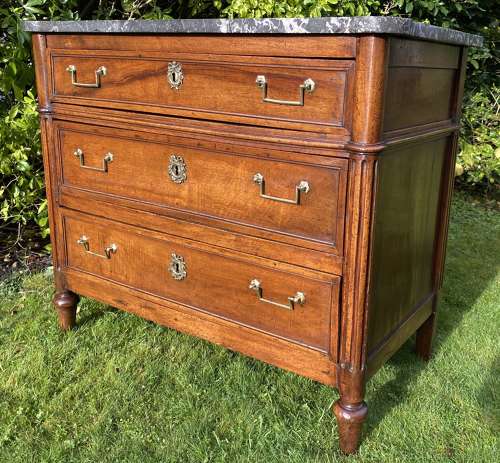 18th Century walnut commode