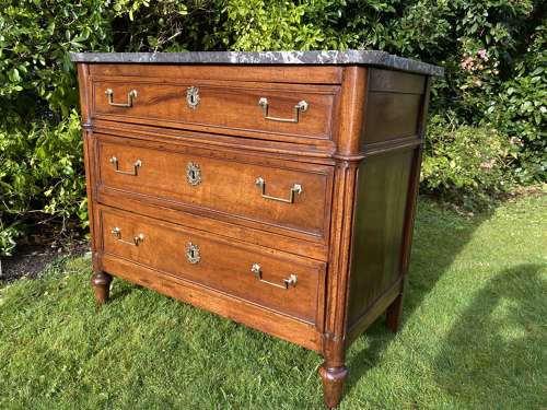 18th Century walnut commode