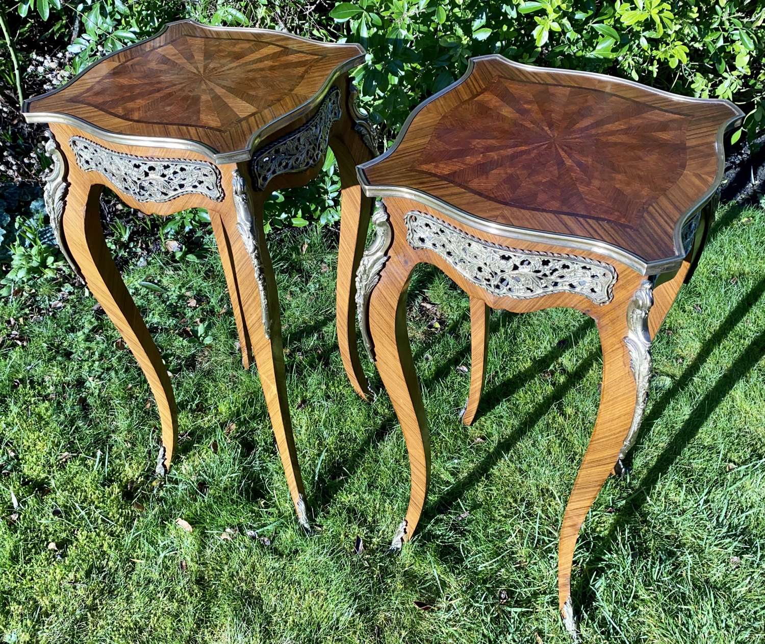Pair of parquetry stands