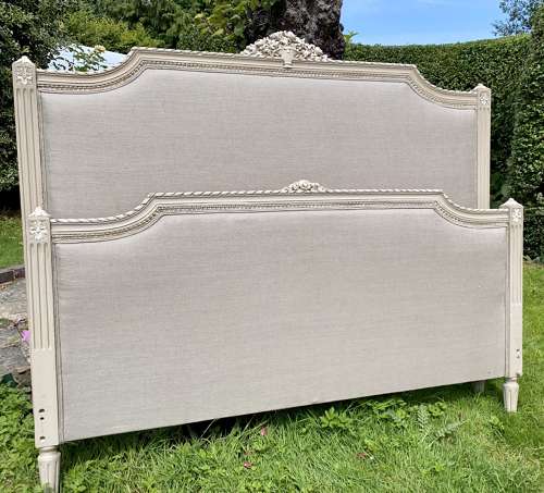 Kingsize painted French bed