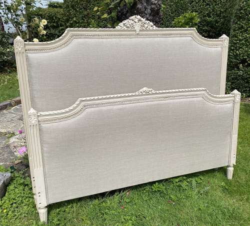 Kingsize painted French bed