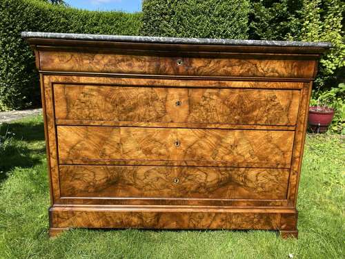 Burr walnut Louis Philippe commode