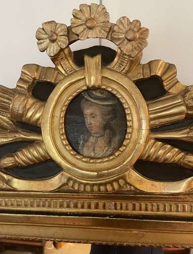 18th Century French Gilt Mirror