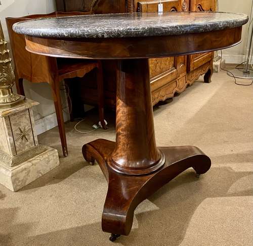 Flame mahogany Gueridon or centre table