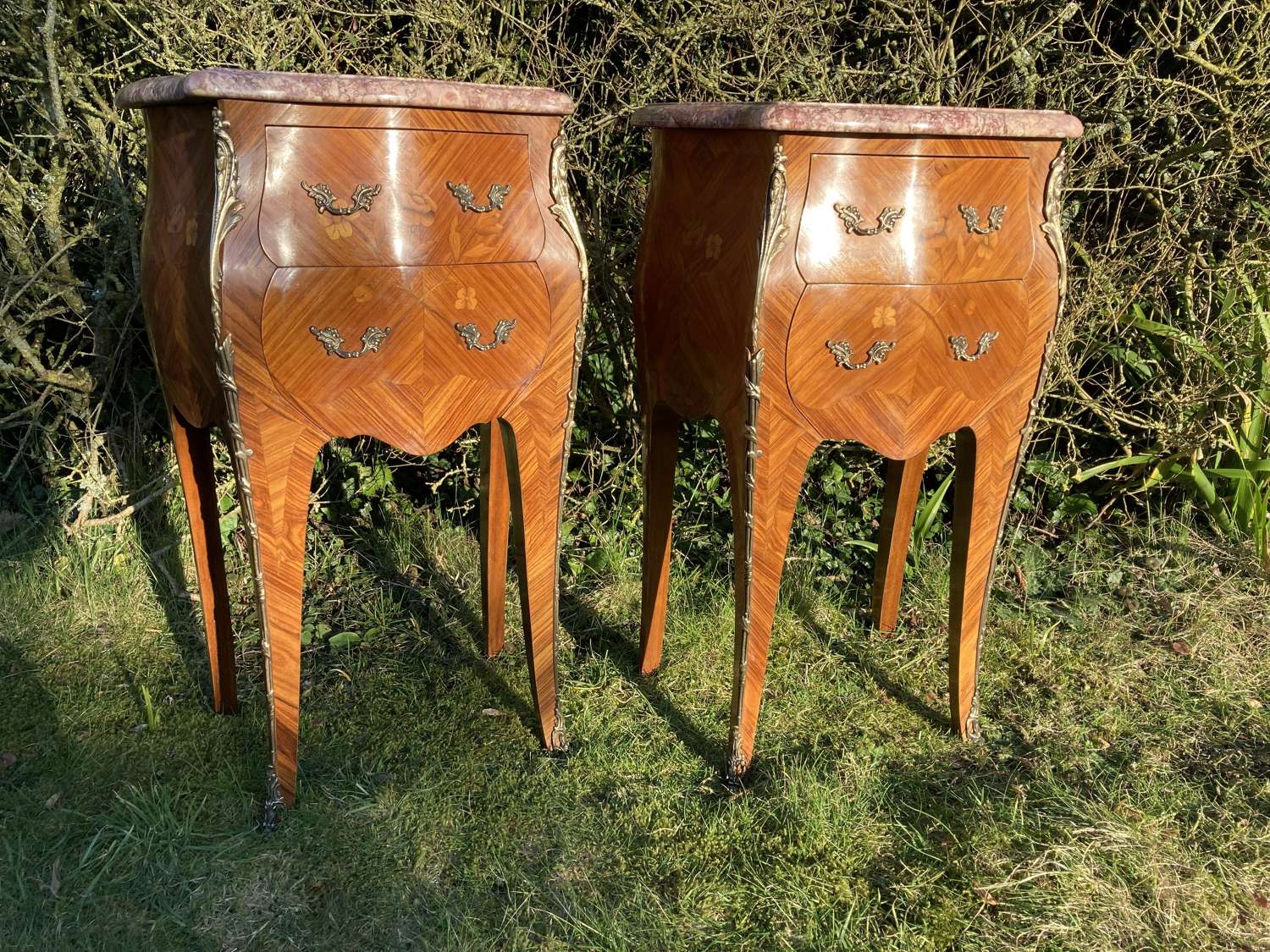 Very Pretty Marquetry French Bedsides