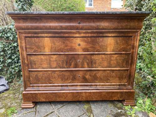Figured walnut Louis Philippe commode