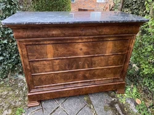Figured walnut Louis Philippe commode