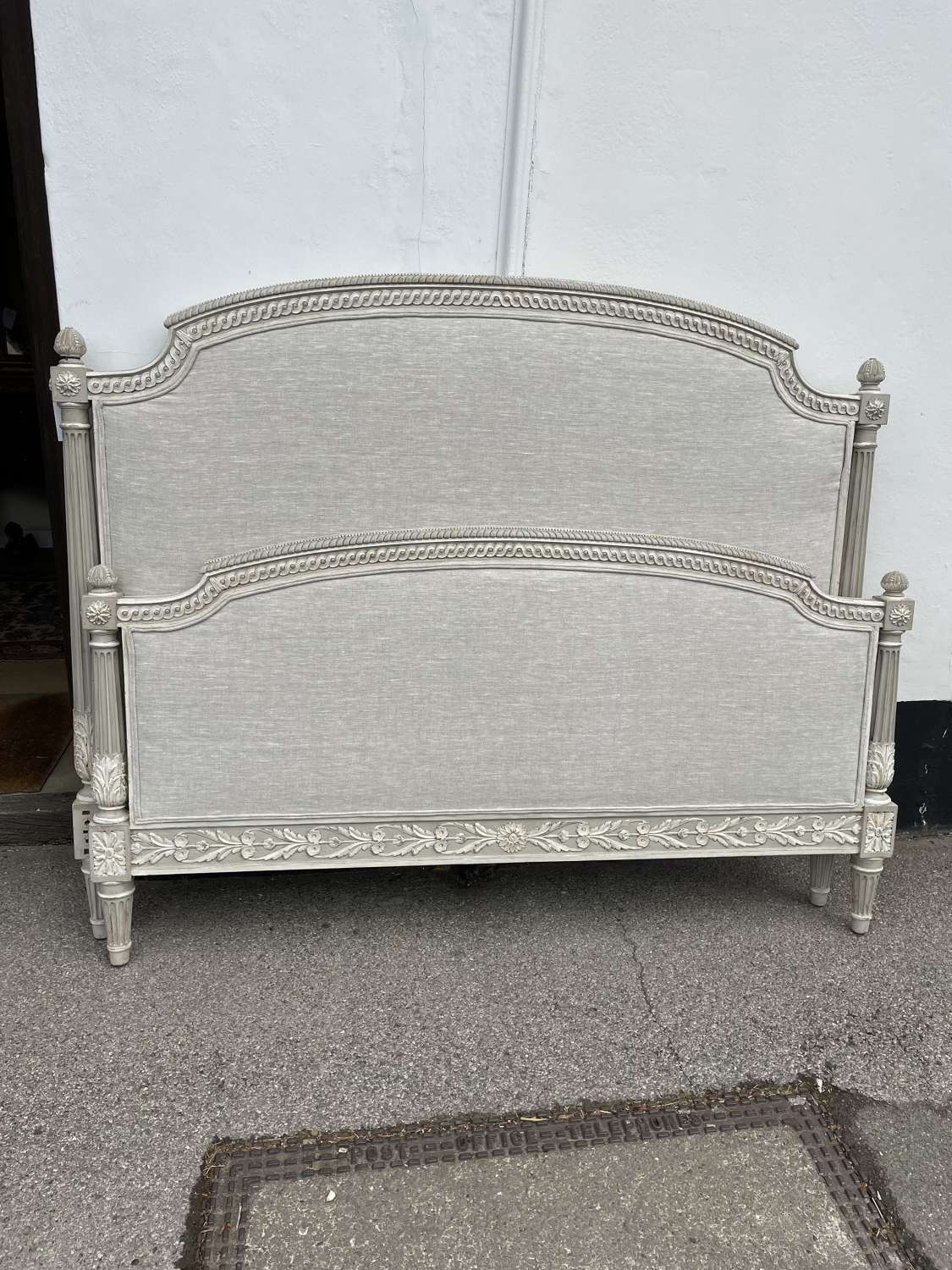 Kingsize French Bed
