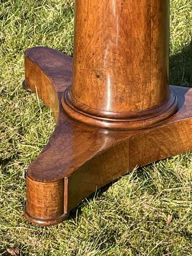 French Walnut Gueridon / Centre Table