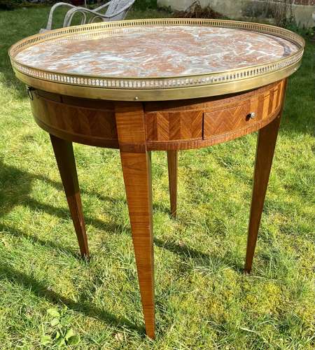 Parquetry bouillotte table