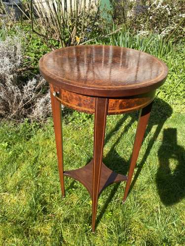 Inlaid Amboyna occasional table or stand