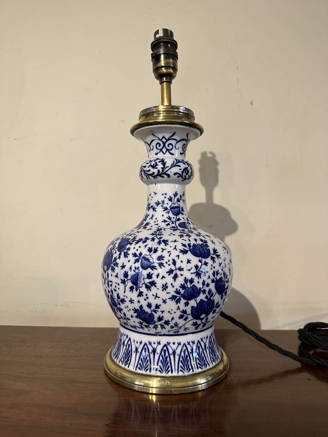 Delft Style Table Lamp