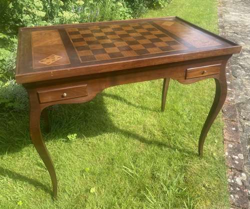 Combination games table