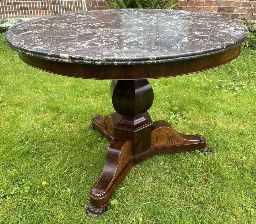 Large flame mahogany Gueridon or centre table