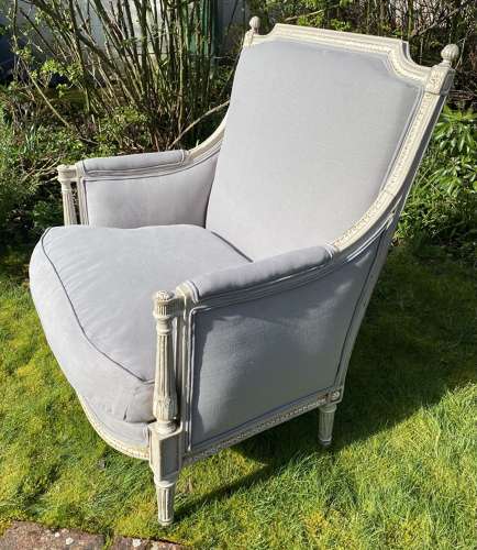 Louis XVI style painted marquise or love seat