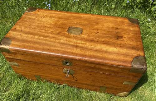 Camphorwood chest