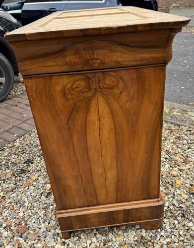 Figured walnut commode