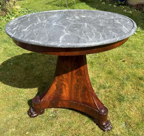 Early 19th Century Flame Mahogany Gueridon