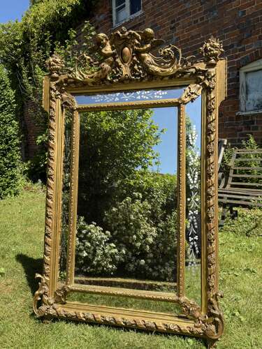 French Margin mirror with cherubs