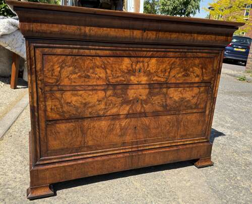 Louis Philippe figured walnut commode