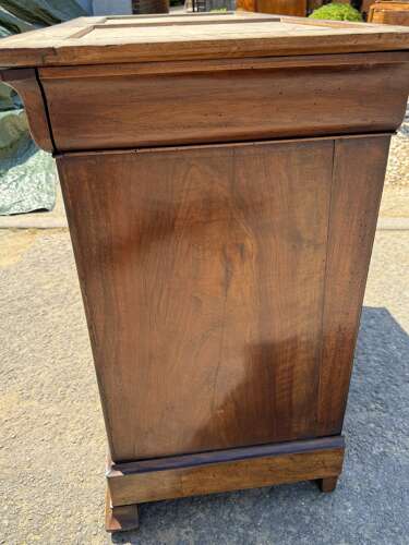 Louis Philippe figured walnut commode