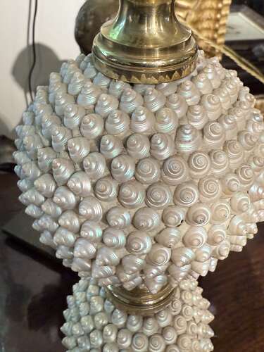 Maison Charles table lamp with shells