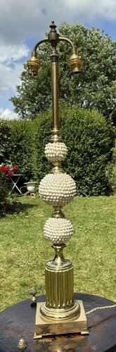 Maison Charles table lamp with shells