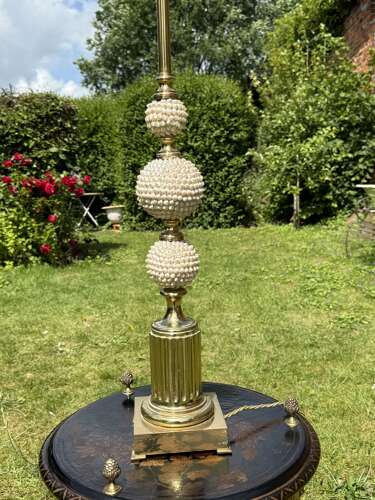 Maison Charles table lamp with shells