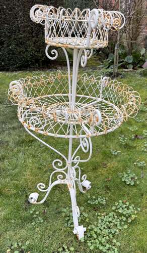Wirework jardiniere
