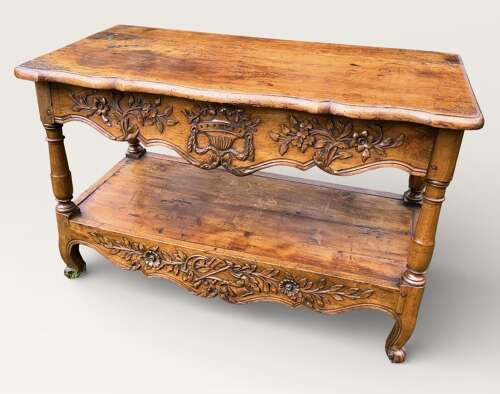 18th Century Side table in walnut
