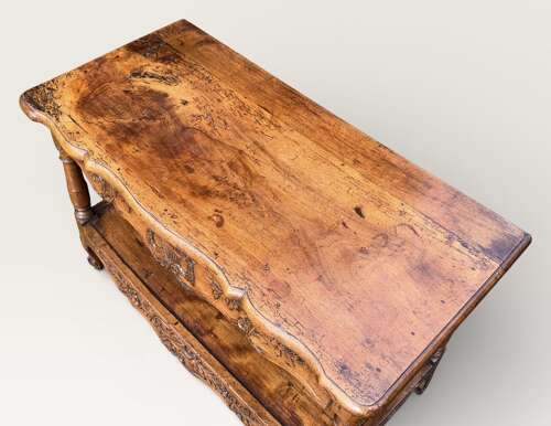 18th Century Side table in walnut