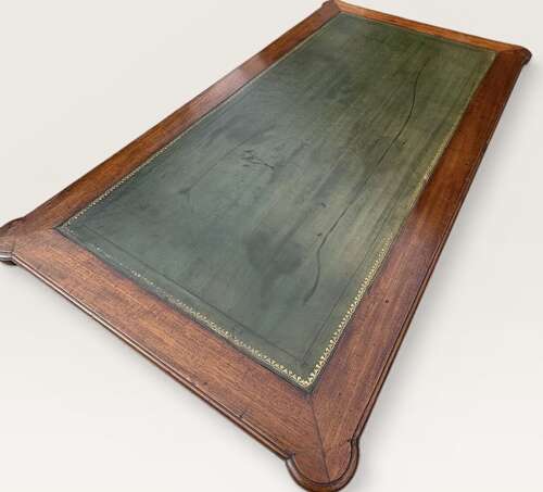 19th Century French writing table in mahogany