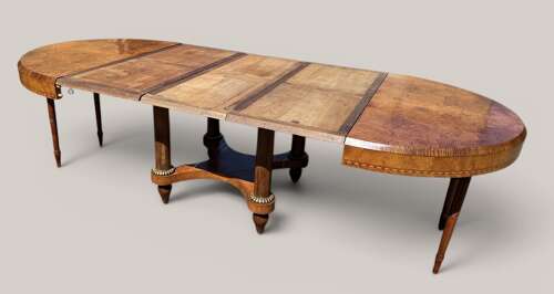 Large extending burr wood table