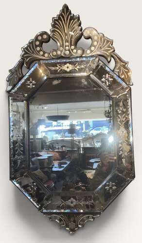 Octagonal shaped Venetian mirror with crest