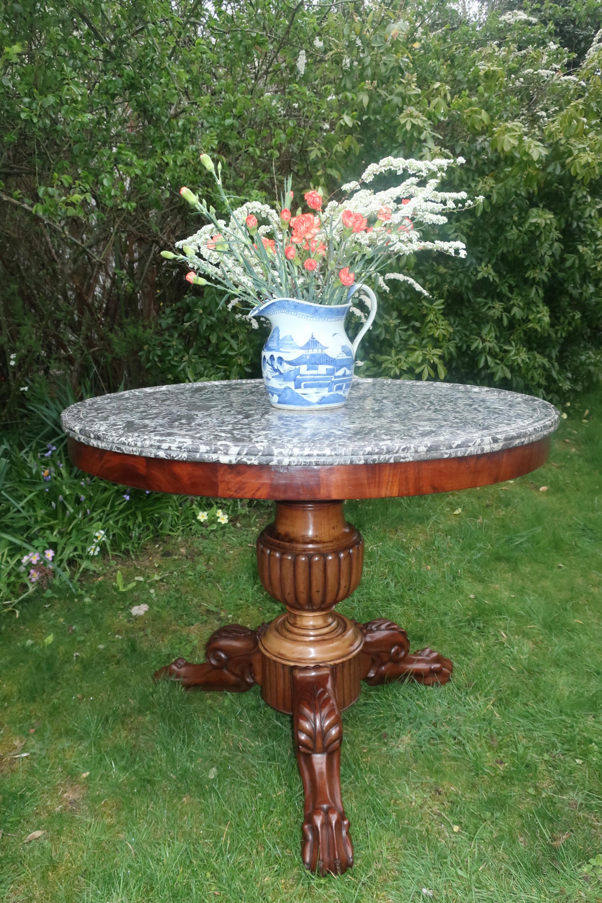 Youlls Antiques